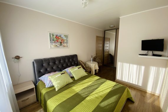 Du dviviečiai kambariai Nr. 103 ir Nr. 104